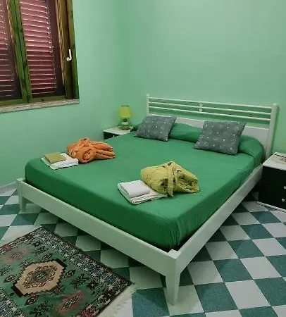 Maria Con Piscina E Giardino Privato בית נופש