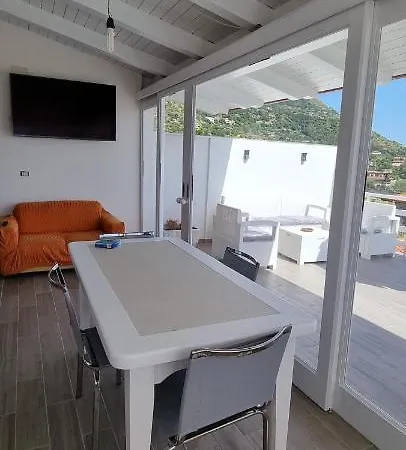 Maria Con Piscina E Giardino Privato בית נופש סנטה מריה