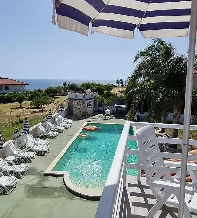 בית נופש Maria Con Piscina E Giardino Privato *