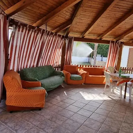 Maria Con Piscina E Giardino Privato סנטה מריה