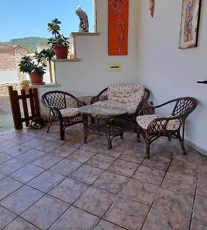 Maria Con Piscina E Giardino Privato בית נופש *