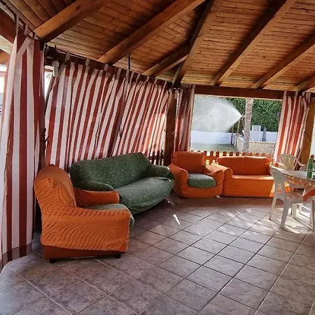בית נופש Maria Con Piscina E Giardino Privato