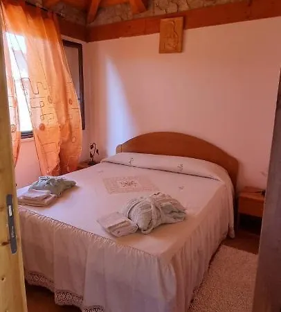 בית נופש Maria Con Piscina E Giardino Privato