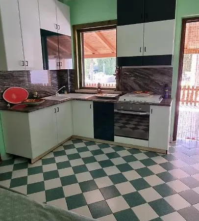 Maria Con Piscina E Giardino Privato בית נופש