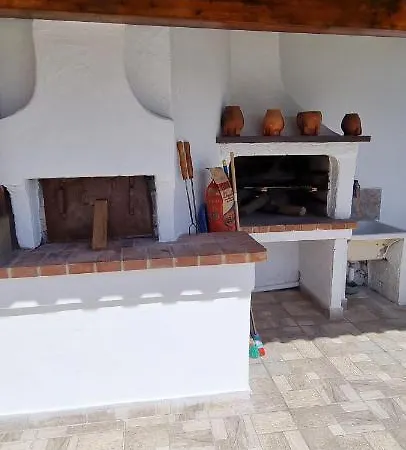 בית נופש Maria Con Piscina E Giardino Privato